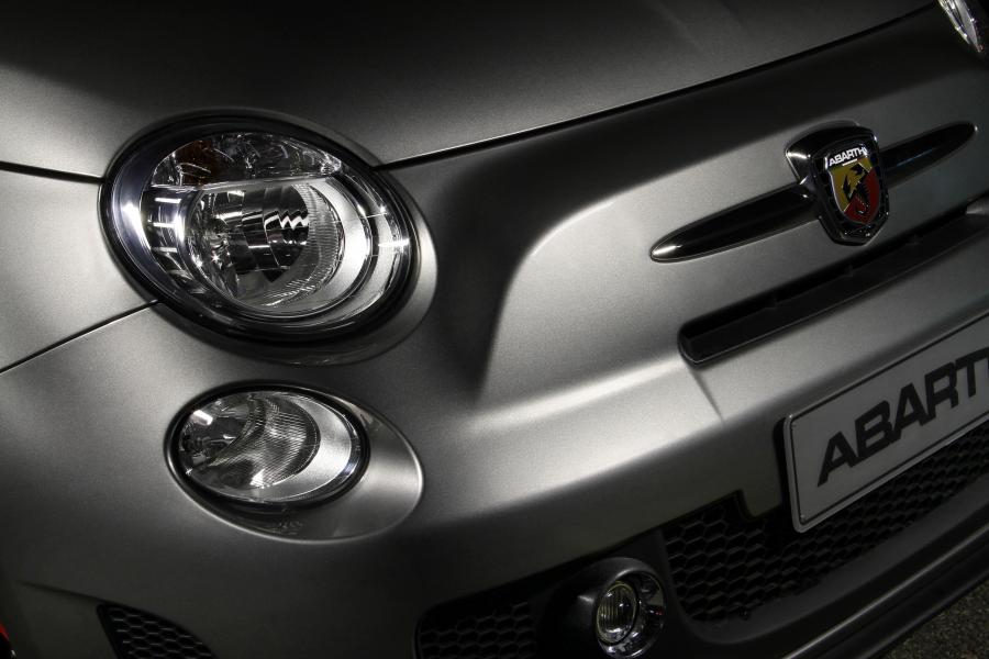 Детали экстерьера Abarth 500C 2012 года  (ZA) (фото 3 из 14)